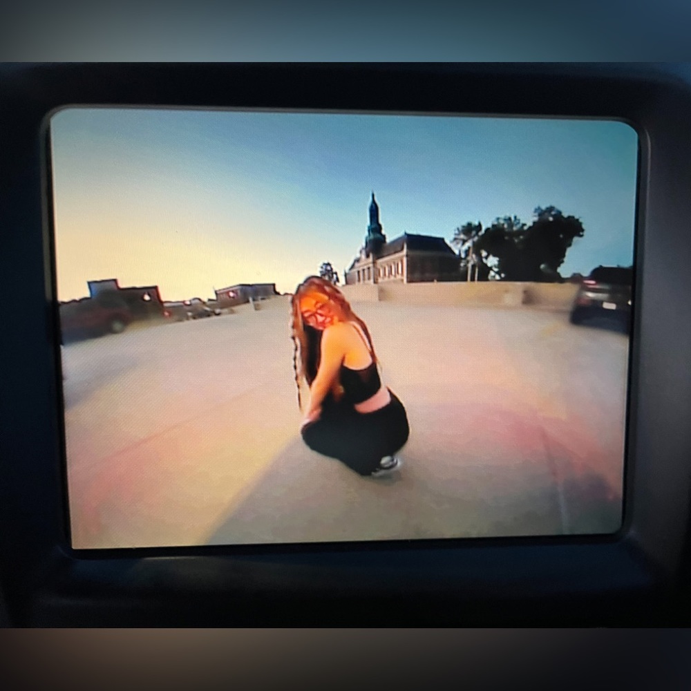 Meet your Posher, Samantha